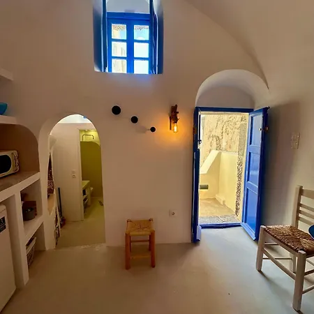Eole בית נופש Emporio (Santorini)